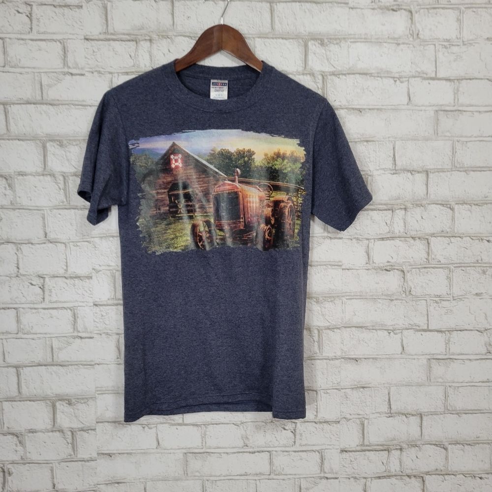 Tractor and barn graphic tee